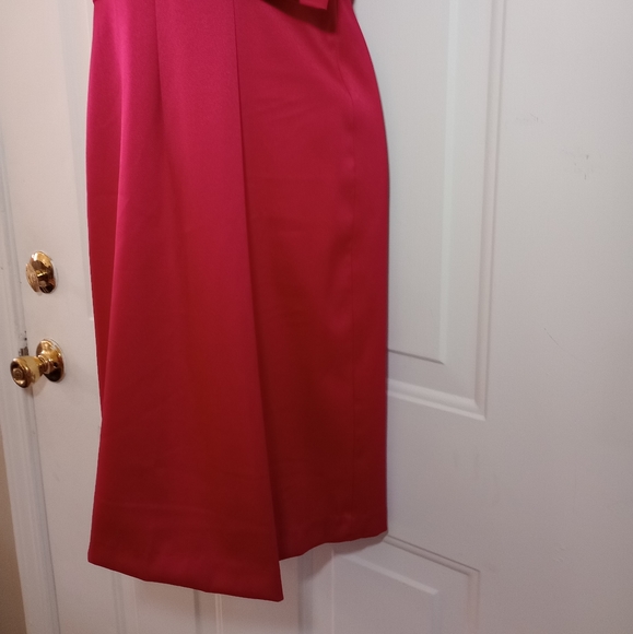 London Time Fushia Dress. Size 8 - Picture 9 of 13